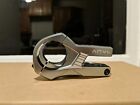 03.15.22.3550 Anvl Swage Stem Clamp Long Color Grey