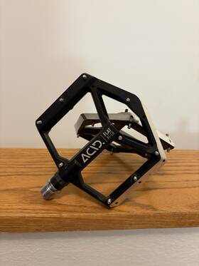 A1-cb Acid Flat Pedals Aluminum