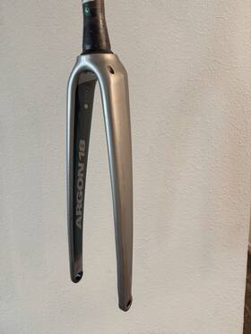 Ag05xx110 Argon 18 Gallium Cs Md Disc Carbon Fork Gray/black 2020