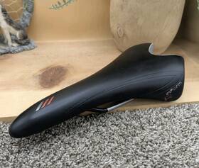 128-r Bontrager Inform R Race Bike Seat/saddle Black Hollow Cromoly Rails