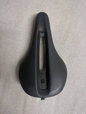 5254981 Bontrager Verse Comp Short Unisex Bike Saddle Black 145mm Mount For Rear Light