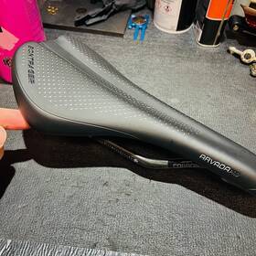 549175 Bontrager Arvada Pro Carbon Bike Saddle Black 148mm