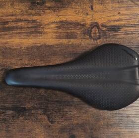553337 Bontrager Arvada Elite Austenite Black 138 Mm Bicycle Racing Saddle