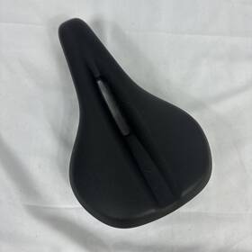 567237 Bontrager Bike Seat Commuter Comp Black Saddle Style Air Form #567237 165w