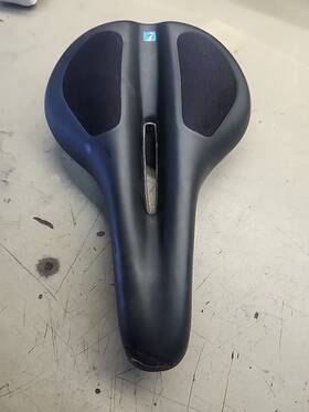 567358 Bontrager Commuter Fluid Bike Saddle 185mm