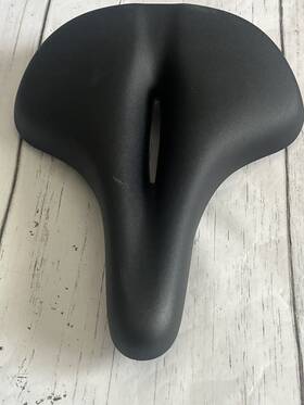 59254 Bontrager Boulevard Bike Saddle Black 225mm Cut-out Leisure Recreational Riders
