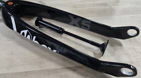 Bx-fk2052420-bk Box Used - One X5 Pro Carbon 20 Inch Fork 20mm 1.5 To 1-1/8 Black