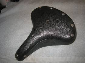 B68s Brooks Saddle - Womens Specific Leather Great Condition