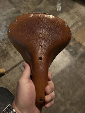 B427hsa07205 Brooks England Saddles B67 Bicycle Saddle - Brown