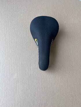 9051 Burgtec The Cloud Boost Saddle Cromo Rail/plastic Base - Blac