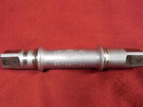 68-ss-120 Campagnolo 744/a #744/a Nuovo Record Bb English Or French Spindle 112 Mm