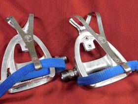 Campagnolo 905/000 Xlnt C-record Era Triomphe Aero Pedals With Toe Clips Straps And Buttons