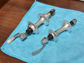 Campagnolo 922/000 Vintage 1984 Triomphe 36h English Threaded Hubs And Skewers