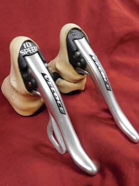 Ep7-vlxc Campagnolo 2007 Veloce Qs 2/3 X 10 Speed Ergo Shift Levers With White H Dz Hoods