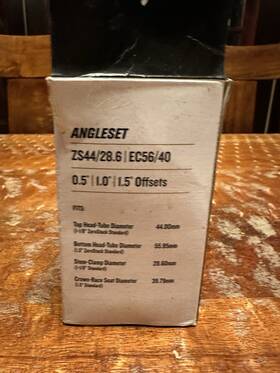 Baa0504k Cane Creek Angleset Zs44/28.6 Ec56/40 Tapered 1-1/8 To 1.5 - Complete
