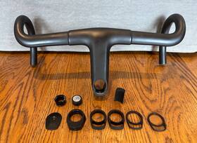 Cp0020 Canyon Carbon Integrated Cockpit Handlebar 440mm X 120mm Spacers Wedge