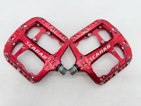 180-001-04 Chromag Scarab Pedals - Platform Aluminum 9/16 Inch Red