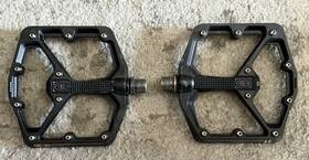 Crank Brothers 641300161659 Stamp Pedals Titanium Large - Black And Gold