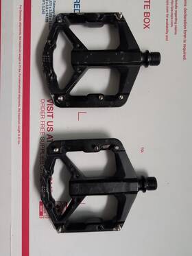 16363 Crankbrothers Pedal Stamp 3 - Black Small