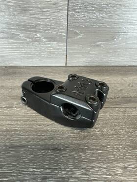 04-stm-fsal5-blk Cult - Salvation V5 Top Load Stem 22.2mm Bar 51mm Length Matte Black