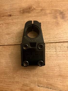 04-stm-red-blk53 Cult Used Bmx Redemption Stem 53mm Black