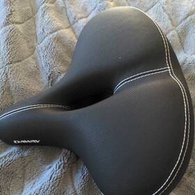 Daway 059116011603 C30 Large Wide Bike Seat - Most Comfortable Oversized Bicycle Saddle For Pelo