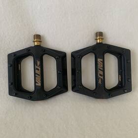 Dmr-vault-k2-bren Dmr Vault Platform Pedals 9/16 Inch Concave Alloy Body 22 Removable Pins Matte Black