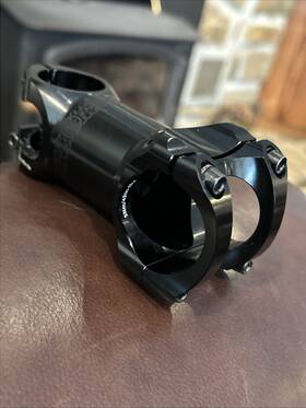 2034860 Easton Haven Stem And Black 0x 80mm 35 Used