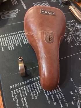07033013017 Eclat Bios Pivotal Saddle Mid Brown 388g Nice Looking Rare