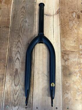 4033020320 Eclat Storm Fork Xlt 28mm Black
