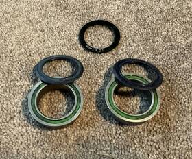 Pf30 Enduro 810191010586 Stainless Steel Bottom Bracket Bearing 30mm Press Fit Race Face Hope