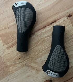 42410010 Ergon Gc1 Grips - Black/gray Lock-on Grip
