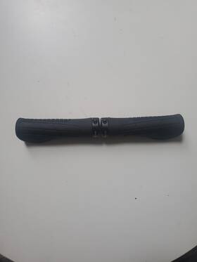 42411088 Ergon Ga3 Grips - Black Lock-on Large