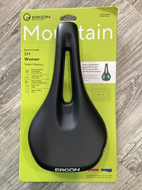 44000075 Ergon Sm Saddle Womens Small/medium