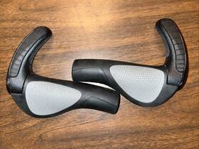 Gp3-l Ergon Gp3-s /gp3-s Handlebar Grips Mtb Bar Ends - Lightly Used Ships Fast