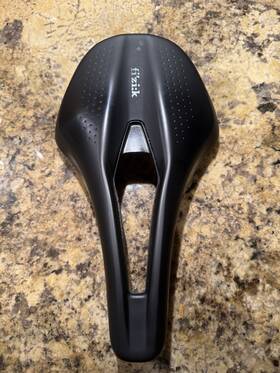 Fizik 021890486554 Tempo Argo R3 150mm Saddle - Black