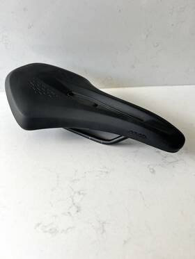 A23a22 Fizik 70e1s Terra Argo X1 Saddle - 150mm Black