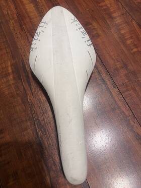 Arioner3kium Fizik Arione Kium Rail Road Bike Saddle - White