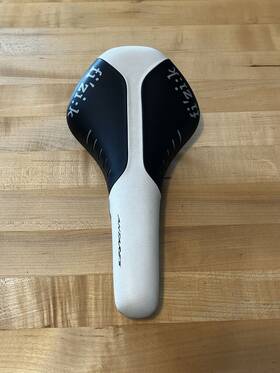 F1423020 Fizik Antares R3 Road Bike Saddle Regular