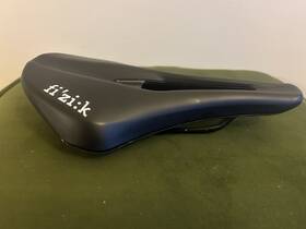 F1935150 Fizik Tempo Argo Versatile Endurance Road Bike Saddle