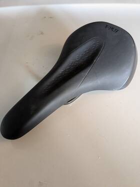 Sa001170 Fizik Terra Alpaca X5 Alloy Rails Mountain Bike Saddle. Lightly Used