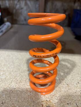 803-04-205 Fox Sls Coil Spring 550 Lb /in X 2.65 In/ 67 Mm -