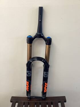 Fox 821973419282 38 Factory Grip 2 - E-tuned Fork 27.5 Inch 170 Mm Travel Kabolt Axle