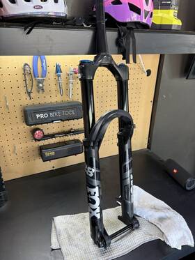 910-21-021 Fox Performance 38 Float 29/27.5 170mm Boost Grip 44mm Black Suspension Fork