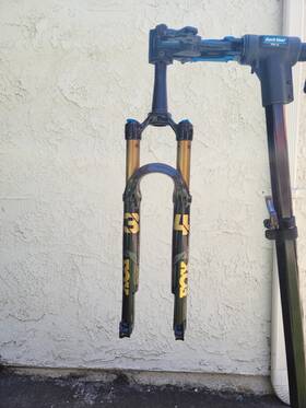 910-21-301 Fox 34 Step-cast Factory Fork - 29 Inch 120mm 15x110mm Kabolt Sl 44mm Grip