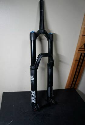 910-24-010 Fox 2019 Performance Series 36 Float 27.5 170mm Grip Fork Used Sold As Is