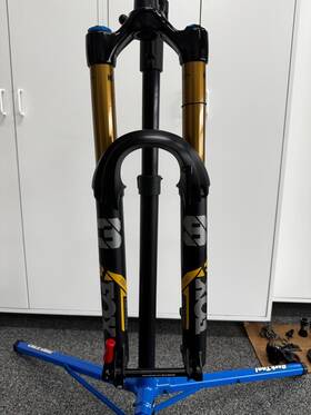 91021020 Fox 38 Factory Suspension Fork - 29 Inch Grip2 44mm