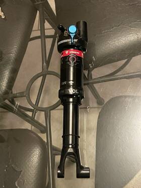 972-61-235 Fox 2020 Reaktiv Thrushaft Rear Shock 230 X 57.5