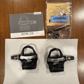 010-12578-00 Garmin Vector 3s Single Sided Road Bike Pedals With New Battery Door And Holder