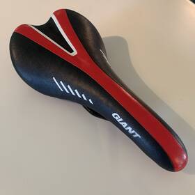 H1210-01 Giant Velo Bicycle Road Seat Saddle Black W Red Stripe Euc